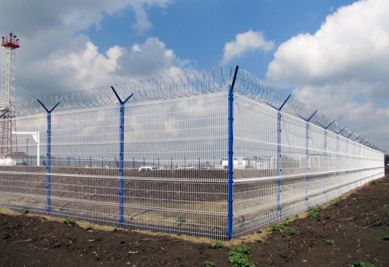 Стальные ограждения для объектов ТЭК 